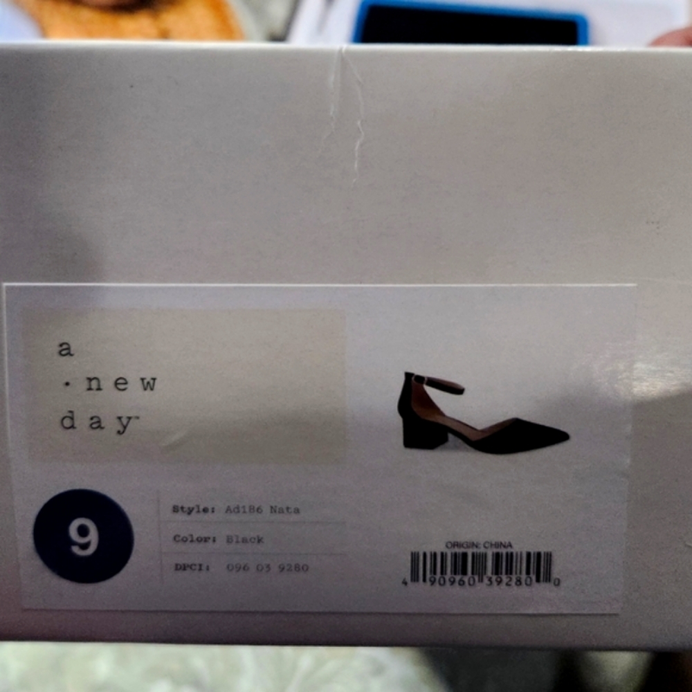 A New Day Black Ankle Strap Pump 9M w/Box - Picture 7 of 7